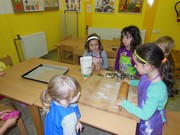 Pečení perníčků